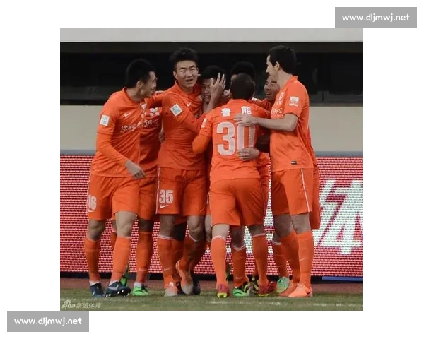 上海申鑫迎战山东鲁能 展开激烈较量 争夺宝贵积分